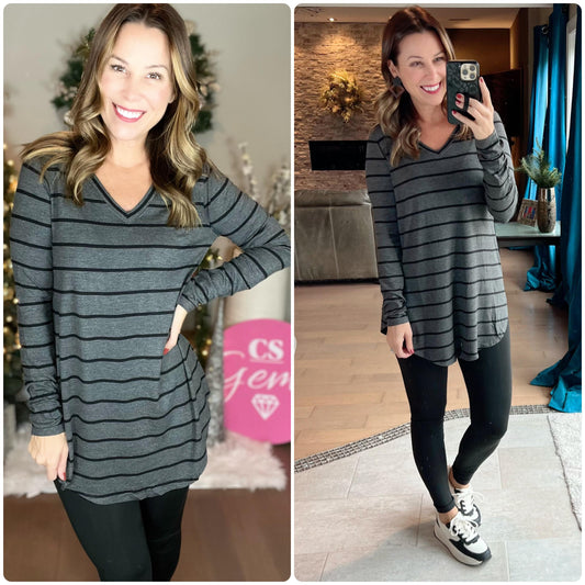 CHARCOAL/BLACK STRIPED V-NECK DOLPHIN HEM TOP