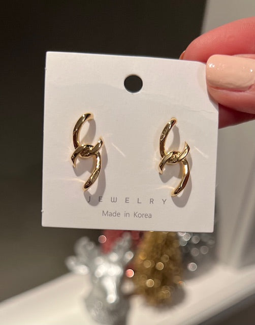 Gold Open Chain Link Earrings